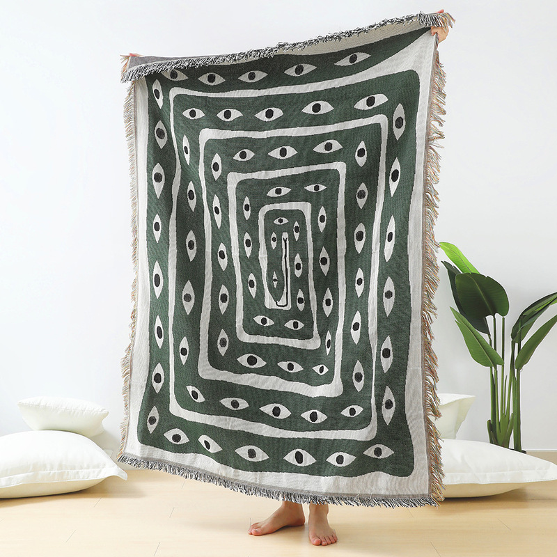 بطانية جاكار بتصميم العين الشر - مراجعة Boho Throw Blanket Fringe وسعره